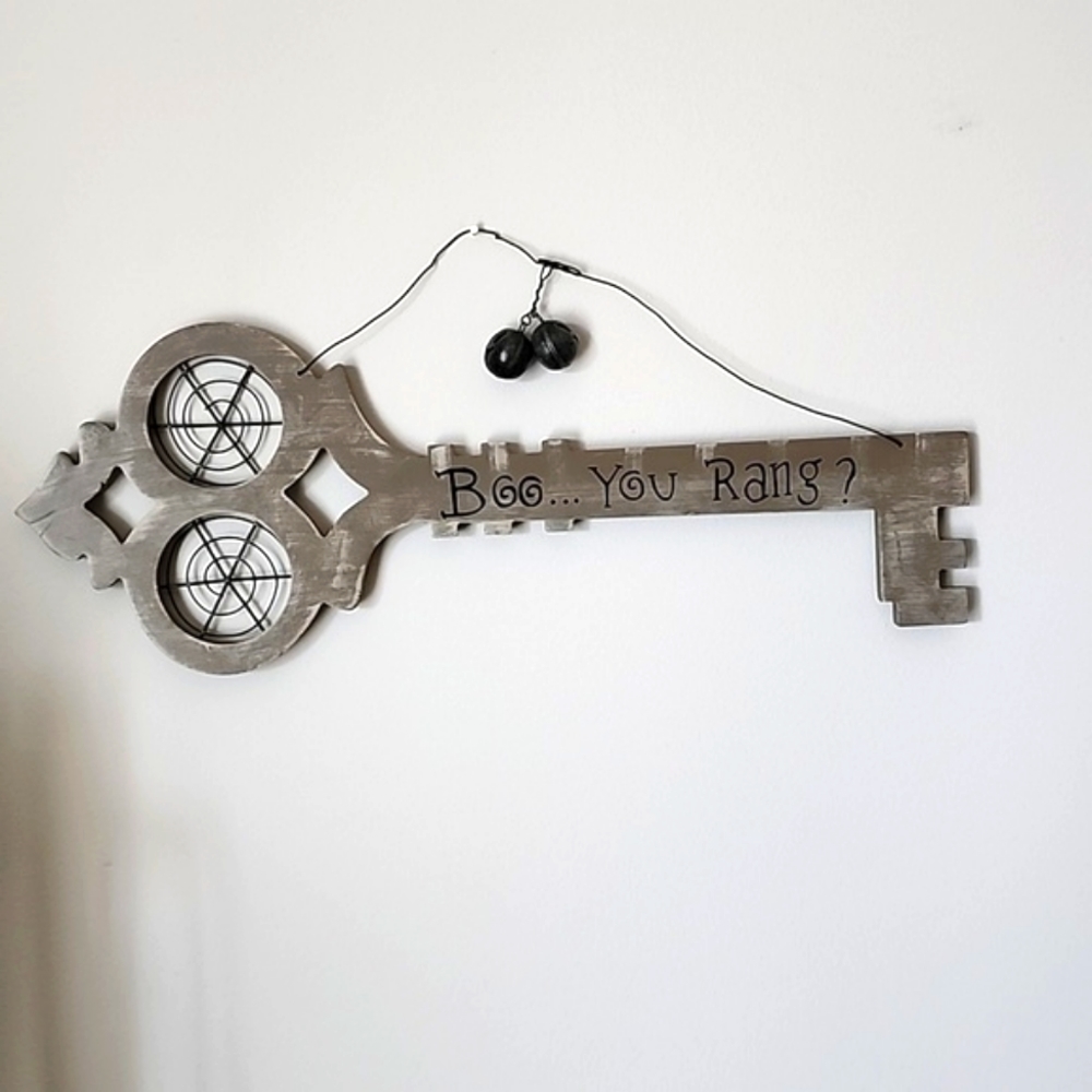 Halloween hanging sign. Key with bells. Boo..you Rang..New no tag